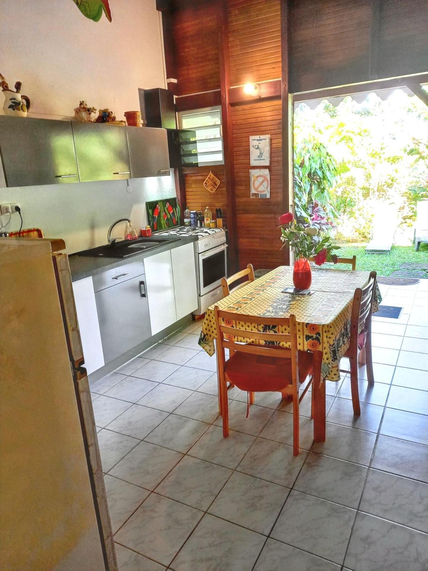 Hébergement de vacances De 2 Avec Vue Sur La Jardin Clos Et Wifi A A 2 Km De La